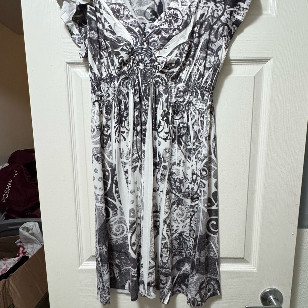 Apt. 9 Monochrome Patterned Midi Dress - Picture 3 of 6